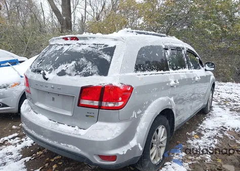 2013 Dodge Journey Sxt z USA, uszkodzony, nr VIN 3C4PDCBG8DT618934